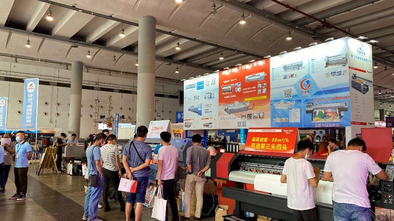 小标题一：logo设计在小公司品牌建设中的重要性